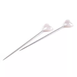 Gombostű szív alakú gyöngyház fejű 55 mm