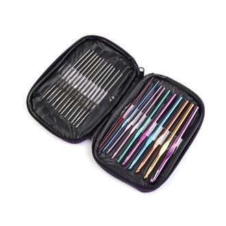 Horgolótű szett tokban