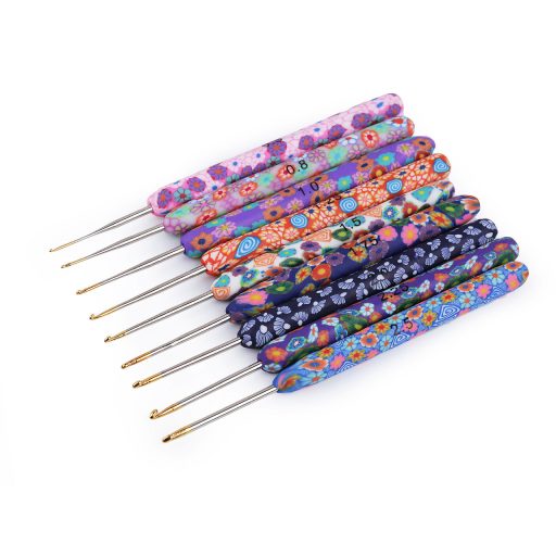 Horgolótű szilikon nyelű, aranyhegyű