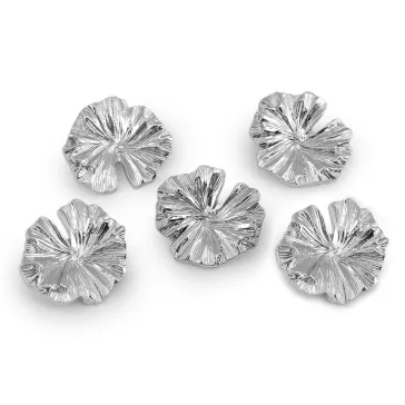   Dizájnos fém gomb – levél mintás, méret 30, 34 mm-es - 3 (54") nikkel (50 db-os csomagolás)