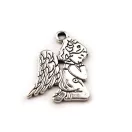 Angyal medál 17x20 mm - platina patinával
130233 210829 130265 130268 130308 (200 db-os csomagolás) Angyal medál 17x20 mm - platina patinával
130233 210829 130265 130268 130308 (200 db-os csomagolás)