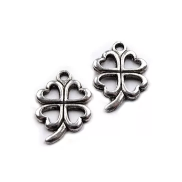  Medál NÉGYÁGÚ LÓHERE 15x21 mm - 1 platina patinával
130233 210829 130265 130268 130308 (25 db-os csomagolás)