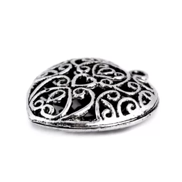   Medál SZÍV 30x30mm - platina patinával
130233 210829 130265 130268 130308 (10 db-os csomagolás)
