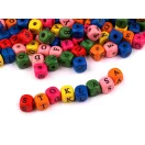 Fa betűgyöngy színes kocka 10x10 mm - mix (500 g-os csomagolás) Fa betűgyöngy színes kocka 10x10 mm - mix (500 g-os csomagolás)