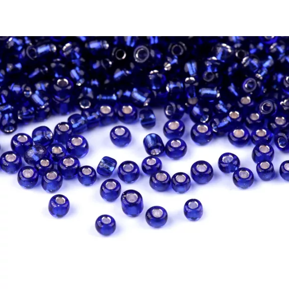 Üveg kásagyöngyök 8/0 - 3 mm-es áthúzóval - 28 blue dark (1350 g-os csomagolás) Üveg kásagyöngyök 8/0 - 3 mm-es áthúzóval - 28 blue dark (1350 g-os csomagolás)