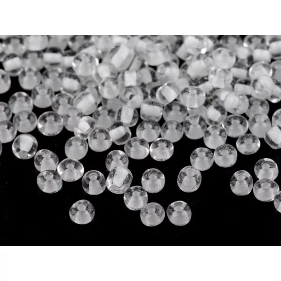 Üveg kásagyöngyök 6/0 - 4 mm-es lyuk élénk színek - 181 fehér (50 g-os csomagolás) Üveg kásagyöngyök 6/0 - 4 mm-es lyuk élénk színek - 181 fehér (50 g-os csomagolás)