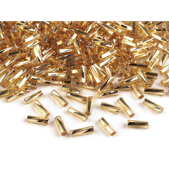 Preciosa csavart szalmagyöngy 6 mm kásagyöngy - 17020 világos arany (20 g-os csomagolás) Preciosa csavart szalmagyöngy 6 mm kásagyöngy - 17020 világos arany (20 g-os csomagolás)