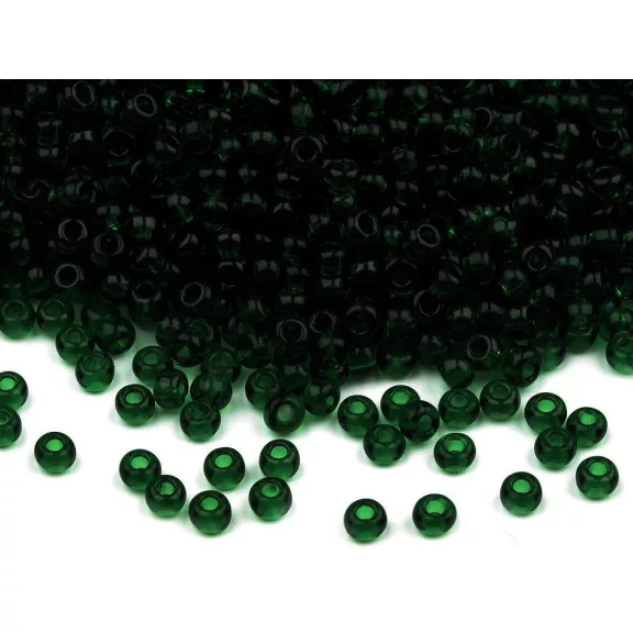 Preciosa kásagyöngy 10/0 - 2,3 mm fényes - 50290 zöld sötét (400 g-os csomagolás) Preciosa kásagyöngy 10/0 - 2,3 mm fényes - 50290 zöld sötét (400 g-os csomagolás)