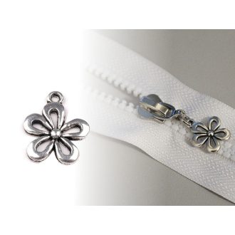 Fém medál / cipzár húzóka virág 15x18 mm