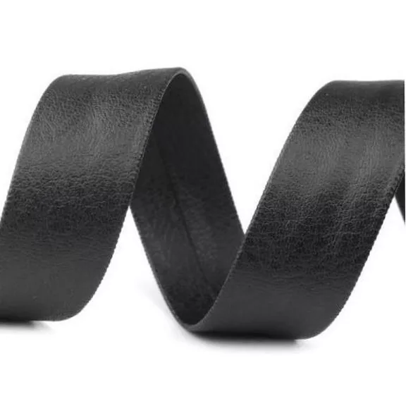 Ferdepánt műbőr szélessége 15 mm bevasalt nem szétmért - 3 fekete Ferdepánt műbőr szélessége 15 mm bevasalt nem szétmért - 3 fekete