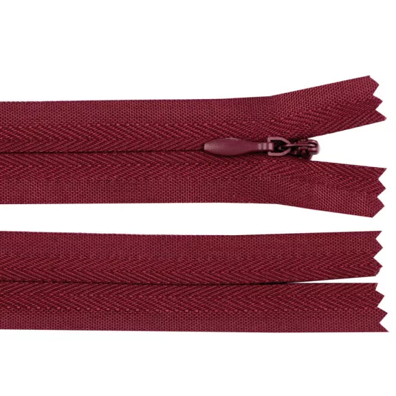 Spirálos cipzár No 3 hossza 22cm - 178 bordó (50 db-os csomagolás) Spirálos cipzár No 3 hossza 22cm - 178 bordó (50 db-os csomagolás)