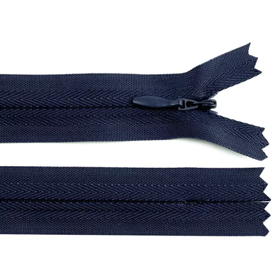 Spirálos cipzárak No 3 hossza 25 cm - 330 sötétkék (10 db-os csomagolás) Spirálos cipzárak No 3 hossza 25 cm - 330 sötétkék (10 db-os csomagolás)
