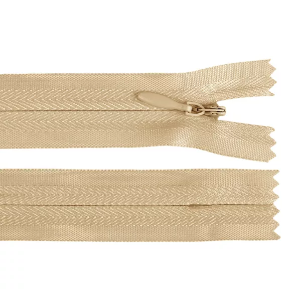 Spirálos cipzárak No 3 hossza 25 cm - 277 homokszín (50 db-os csomagolás) Spirálos cipzárak No 3 hossza 25 cm - 277 homokszín (50 db-os csomagolás)