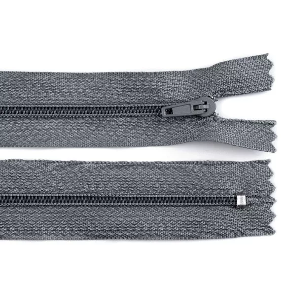 Spirálos cipzár No 3 hossza 35 cm Pinlock - 319 zavarosszürke (10 db-os csomagolás) Spirálos cipzár No 3 hossza 35 cm Pinlock - 319 zavarosszürke (10 db-os csomagolás)