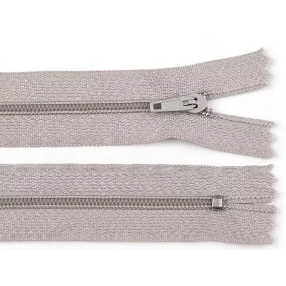 Spirálos cipzár No 3 hossza 40 cm Pinlock - 310 szürkés bézs (50 db-os csomagolás) Spirálos cipzár No 3 hossza 40 cm Pinlock - 310 szürkés bézs (50 db-os csomagolás)