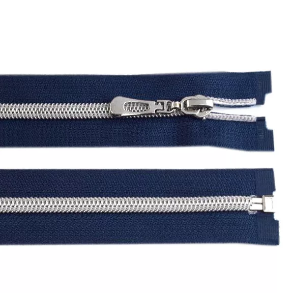 Spirálcipzár ezüst fogazással No 7 hossza 70 cm - 330 blue dark (1 db-os csomagolás) Spirálcipzár ezüst fogazással No 7 hossza 70 cm - 330 blue dark (1 db-os csomagolás)