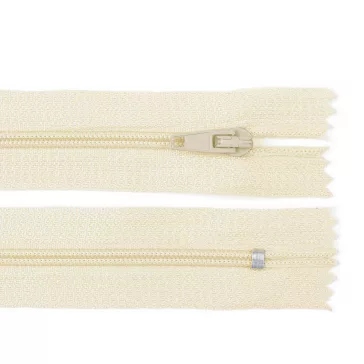   Spirál cipzár No 3 hossza 20 cm autolock - 103 világos krém (50 db-os csomagolás)