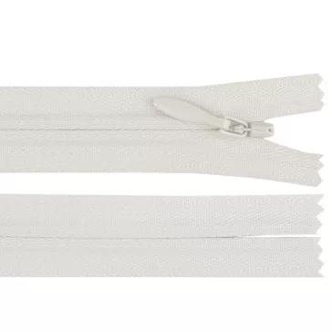   Rejtett spirálos cipzár YKK No 4 hossza 60 cm - 030 világos krém (20 db-os csomagolás)