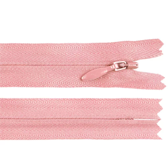 Rejtett spirálos cipzár YKK No 4 hossza 50 cm - 851 púderrózsaszín (1 db-os csomagolás) Rejtett spirálos cipzár YKK No 4 hossza 50 cm - 851 púderrózsaszín (1 db-os csomagolás)