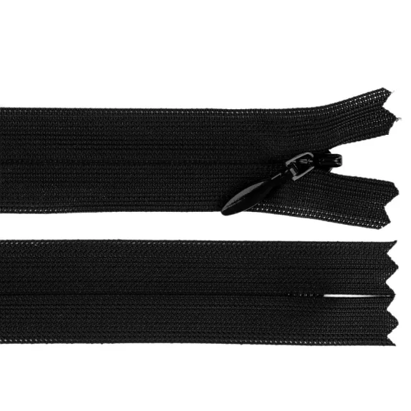 Rejtett spirálcipzár YKK No 3 hossz 50 cm dederon - 580 fekete (1 db-os csomagolás) Rejtett spirálcipzár YKK No 3 hossz 50 cm dederon - 580 fekete (1 db-os csomagolás)