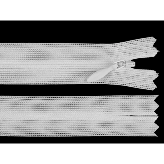 Rejtett spirálcipzár YKK No 3 hossz 50 cm dederon - 501 fehér (20 db-os csomagolás) Rejtett spirálcipzár YKK No 3 hossz 50 cm dederon - 501 fehér (20 db-os csomagolás)