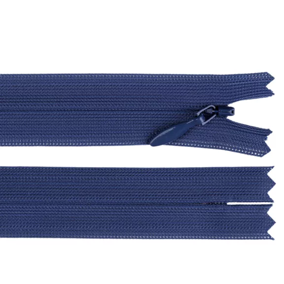 Rejtett spirálcipzár YKK No. 5, hossza 60 cm, dederon - 388 kék delta (1 db-os csomagolás) Rejtett spirálcipzár YKK No. 5, hossza 60 cm, dederon - 388 kék delta (1 db-os csomagolás)