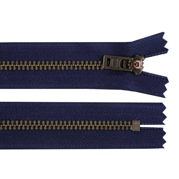 YKK cipzár No 5 18 cm sárgaréz ( jeans) - 919 sötétkék sárgaréz (25 db-os csomagolás) YKK cipzár No 5 18 cm sárgaréz ( jeans) - 919 sötétkék sárgaréz (25 db-os csomagolás)