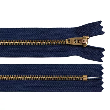   YKK 4-es fémcipzár, hossza 18 cm (farmer) - 4 (919) sötétkék sárgaréz (25 db-os csomagolás)