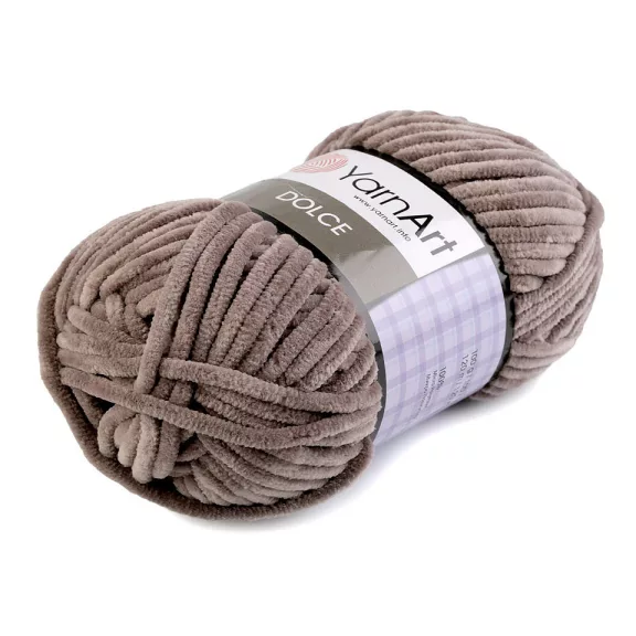Zsenília kötőfonal Dolce 100 g - 12 (754) sötét bézs (5 db-os csomagolás) Zsenília kötőfonal Dolce 100 g - 12 (754) sötét bézs (5 db-os csomagolás)