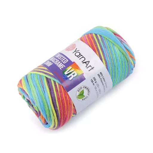Kötőfonal Twisted Macrame 250 g fésülés
