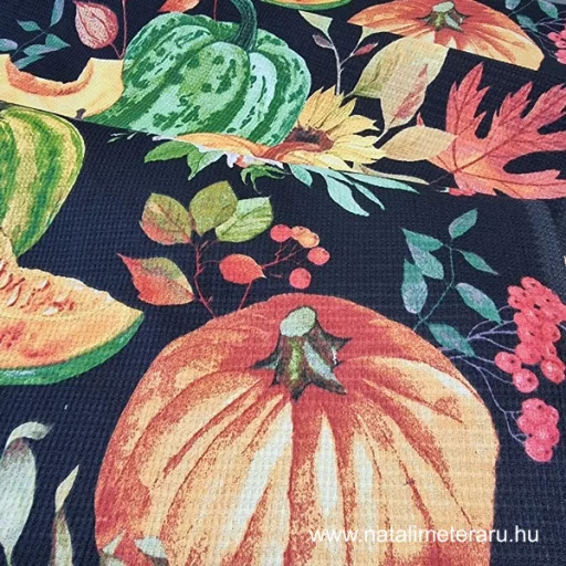 Sütőtök, őszi levelek fekete alapon 50 cm-es darázs szövet
