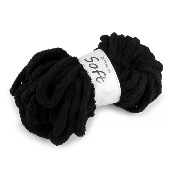 Kötőfonal zsinil Soft 250 g - 14 fekete (4 db-os csomagolás) Kötőfonal zsinil Soft 250 g - 14 fekete (4 db-os csomagolás)