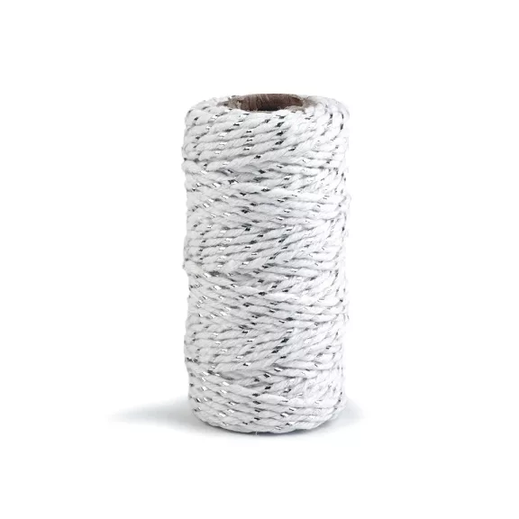 Pamut zsinór / madzag Ø1,5 mm lurexszel - 1 fehér ezüst (8 db-os csomagolás) Pamut zsinór / madzag Ø1,5 mm lurexszel - 1 fehér ezüst (8 db-os csomagolás)