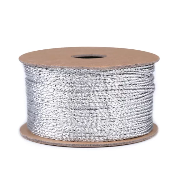 Lurex lapos zsinór / madzag szélessége 1,2 mm - 1 ezüst (10 db-os csomagolás) Lurex lapos zsinór / madzag szélessége 1,2 mm - 1 ezüst (10 db-os csomagolás)