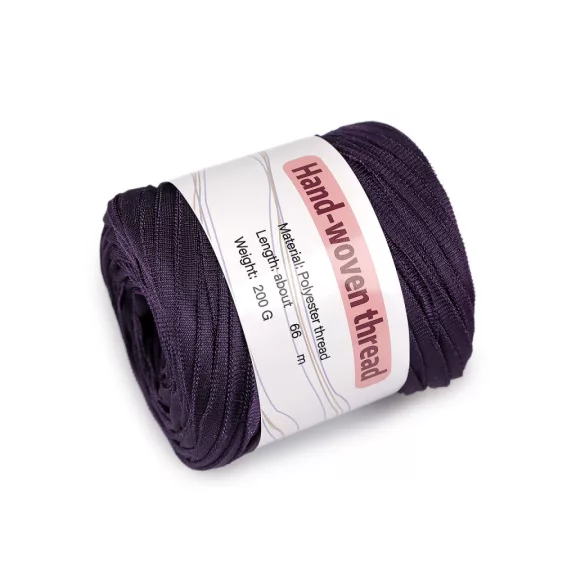 Spagettifonal / fényes fonal 200 g - 4 lila sötét (5 db-os csomagolás) Spagettifonal / fényes fonal 200 g - 4 lila sötét (5 db-os csomagolás)