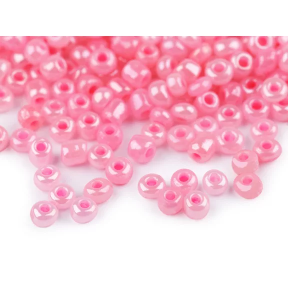Kásagyöngy 6/0 - 4,5 mm gyöngyházas, nem átlátszó - 145 rózsás világos (250 g-os csomagolás) Kásagyöngy 6/0 - 4,5 mm gyöngyházas, nem átlátszó - 145 rózsás világos (250 g-os csomagolás)
