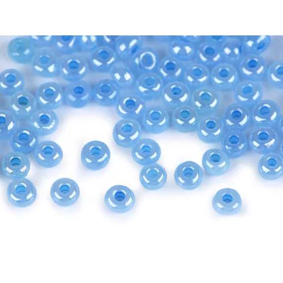 Kásagyöngy 6/0 - 4,5 mm gyöngyházas, nem átlátszó - 143 világoskék (50 g-os csomagolás) Kásagyöngy 6/0 - 4,5 mm gyöngyházas, nem átlátszó - 143 világoskék (50 g-os csomagolás)