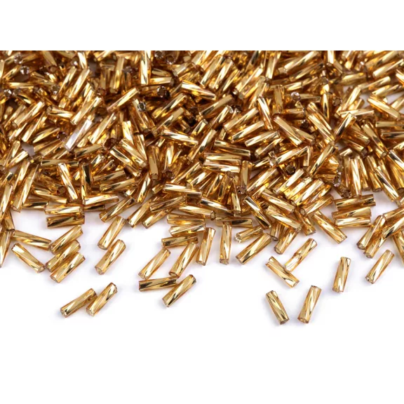 Rokajl csavart szalmagyöngy 6 mm pálcika - M-22T arany (900 g-os csomagolás) Rokajl csavart szalmagyöngy 6 mm pálcika - M-22T arany (900 g-os csomagolás)