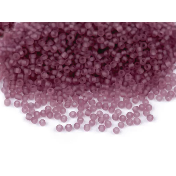 Kásagyöngy 12/0 - 2 mm transparent frosted - 4 (M16) lila (450 g-os csomagolás) Kásagyöngy 12/0 - 2 mm transparent frosted - 4 (M16) lila (450 g-os csomagolás)