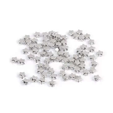   Műanyag gyöngy mini csillag, szívecske, kocka metalikus - 1 ezüst csillagok (300 g-os csomagolás)