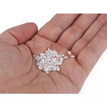   Műanyag viaszolt gyöngyök / rűsz kásagyöngy 2,5x4 mm - fehér (300 g-os csomagolás)