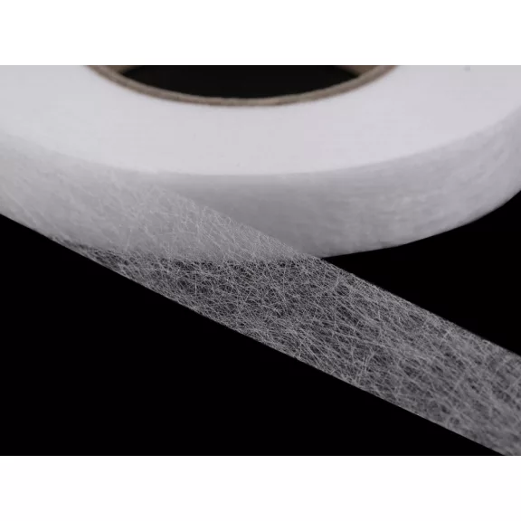 Vasalható sáv szélessége 15 mm pókháló - fehér (63 m-es csomagolás) Vasalható sáv szélessége 15 mm pókháló - fehér (63 m-es csomagolás)