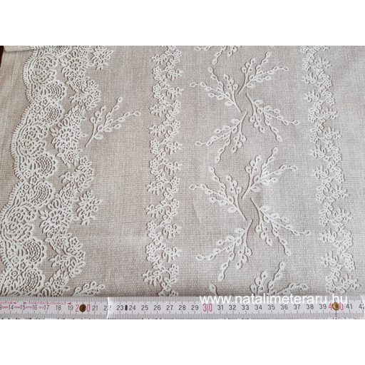 Halvány bézs , fehér csipke mintás 50 cm széles pamutvászon