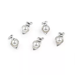 Fém medál virág gyöngyökkel 3D 9x18 mm