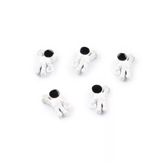 Fém medál / gyöngy űrhajós 9x13 mm - 1 fehér (5 db-os csomagolás) Fém medál / gyöngy űrhajós 9x13 mm - 1 fehér (5 db-os csomagolás)