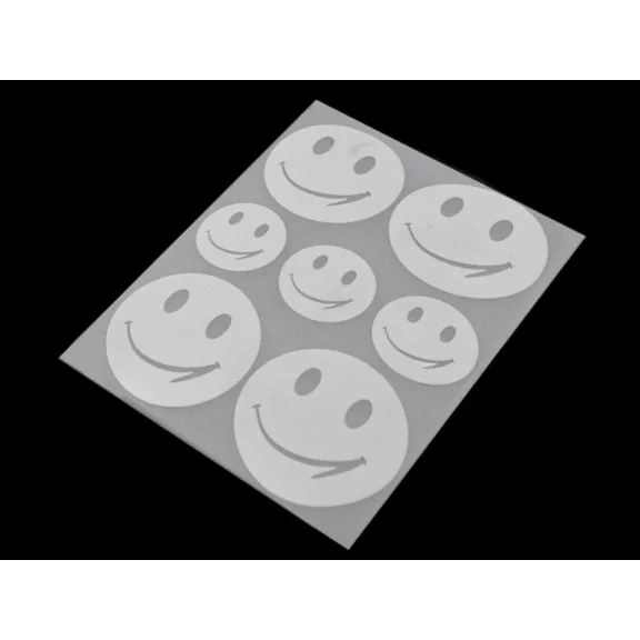 Fényvisszaverő felvasalható csillag, virág, szív, smile, autó, kutya, süni, pingvin, kéz 9x12 cm - 9 (5) gyöngyszürke szmájli
650256 (10 zacskó) Fényvisszaverő felvasalható csillag, virág, szív, smile, autó, kutya, süni, pingvin, kéz 9x12 cm - 9 (5) gyöngyszürke szmájli
650256 (10 zacskó)