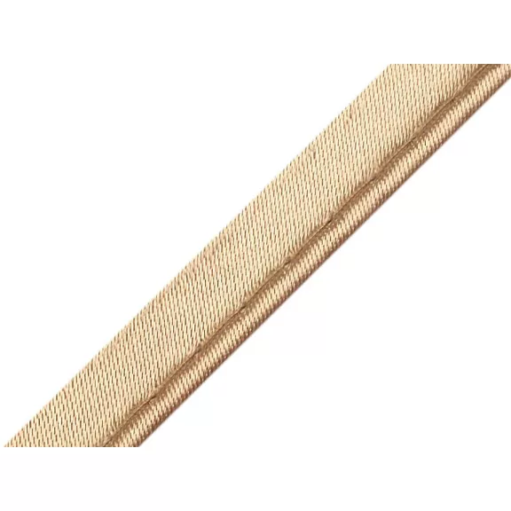 Szatén paszpól szegő - kéder szalg szélessége 10 mm - 162 erősbézs (60 m-os csomagolás) Szatén paszpól szegő - kéder szalg szélessége 10 mm - 162 erősbézs (60 m-os csomagolás)