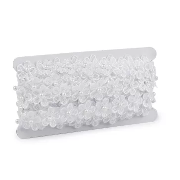   Monofil paszomány virág gyönggyel, szélessége 23 mm - fehér (9 m-os csomagolás)