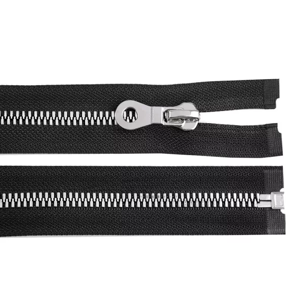 Cápa fogú cipzár vastag 80 cm ezüst-fekete fogak no 8 mm - 322 fekete (1 db-os csomagolás) Cápa fogú cipzár vastag 80 cm ezüst-fekete fogak no 8 mm - 322 fekete (1 db-os csomagolás)