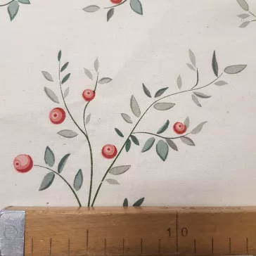   Washed cotton percale with natural and red berries, 220 cm wide.